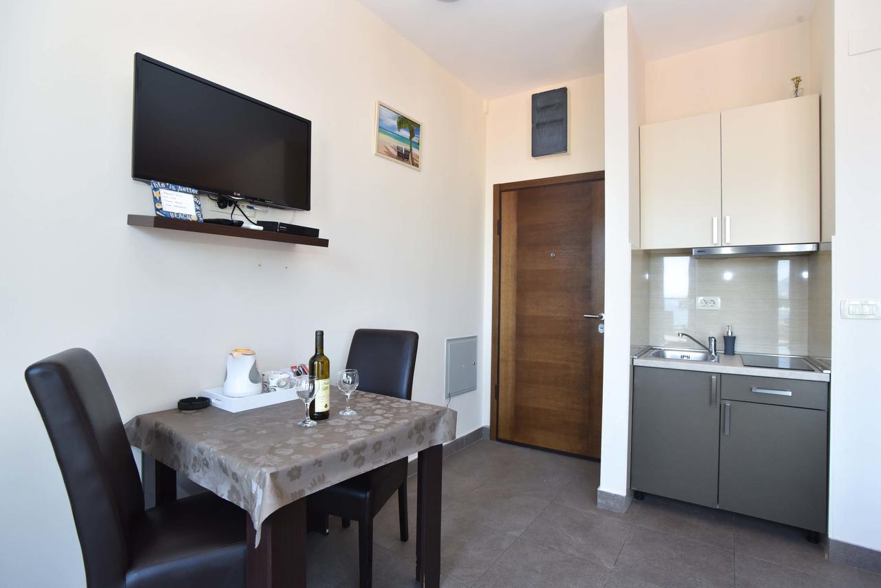 Apartments Jelusic Будва Экстерьер фото